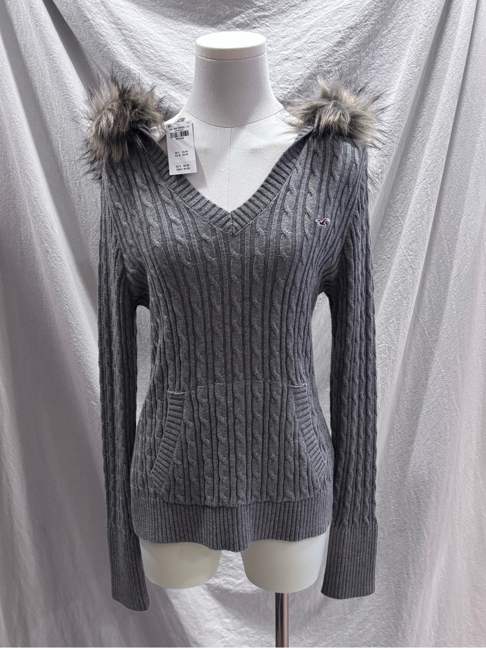 Hollister Faux Fur Trim Hooded Cable Knit Sweater Light Heather Grey Medium NWT